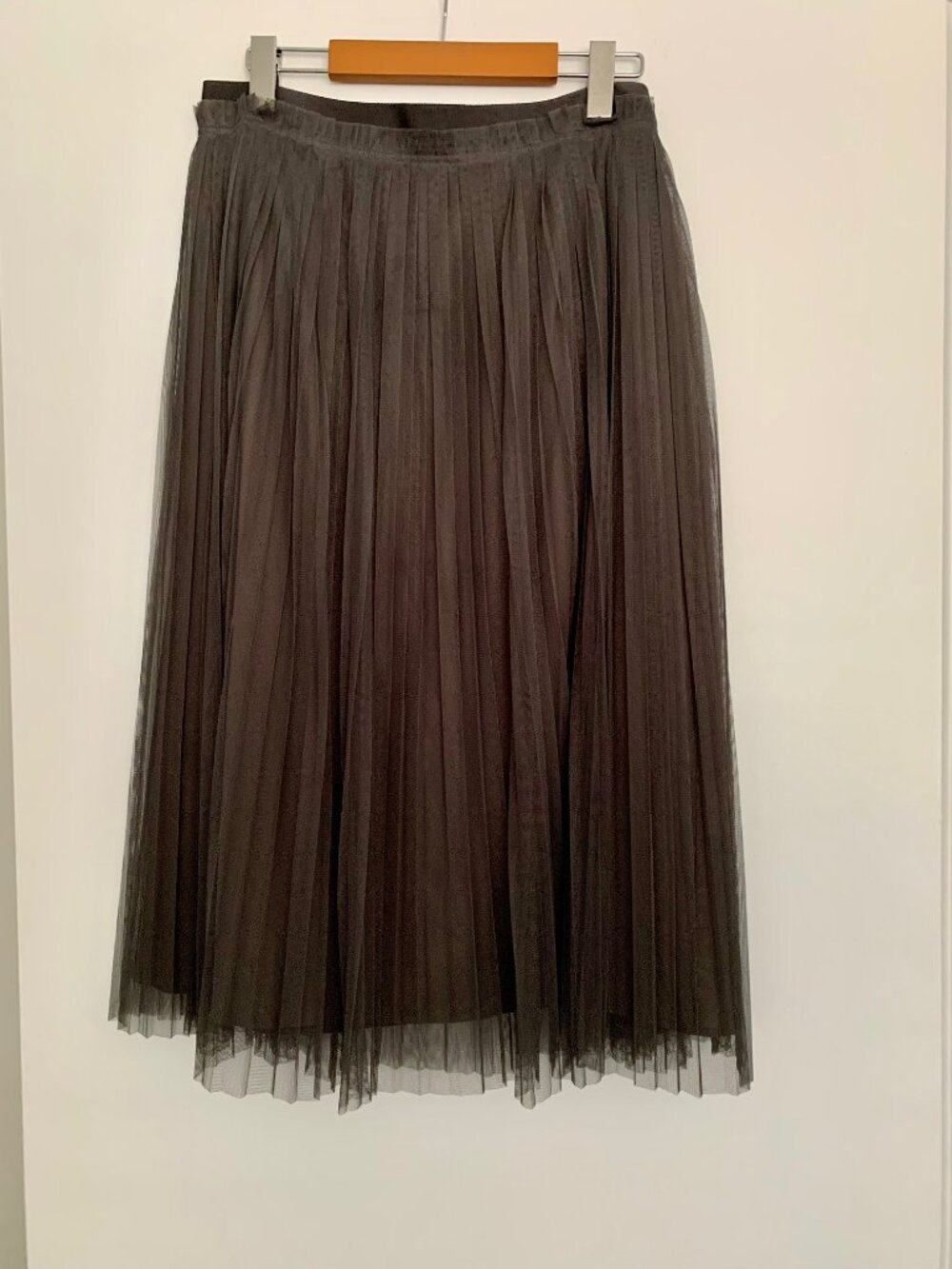 Banana Republic Pleated Tulle Midi Skirt (Size:8)